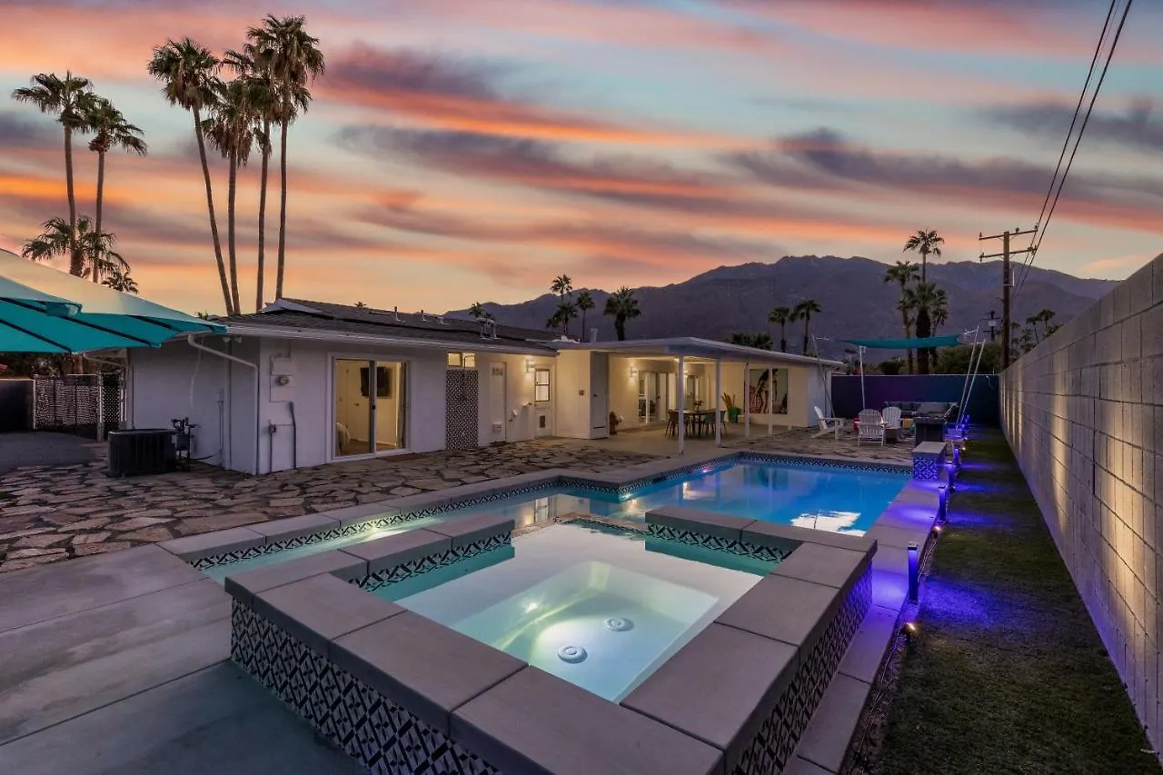 Holiday home The Desert Xscape Pool & Views Palm Springs United States