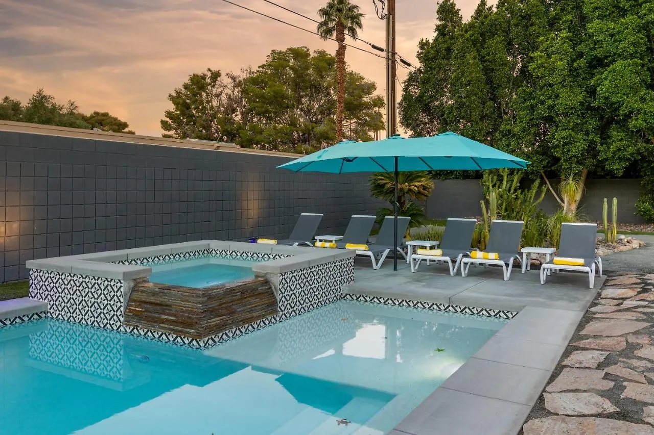 The Desert Xscape Pool & Views Palm Springs USA