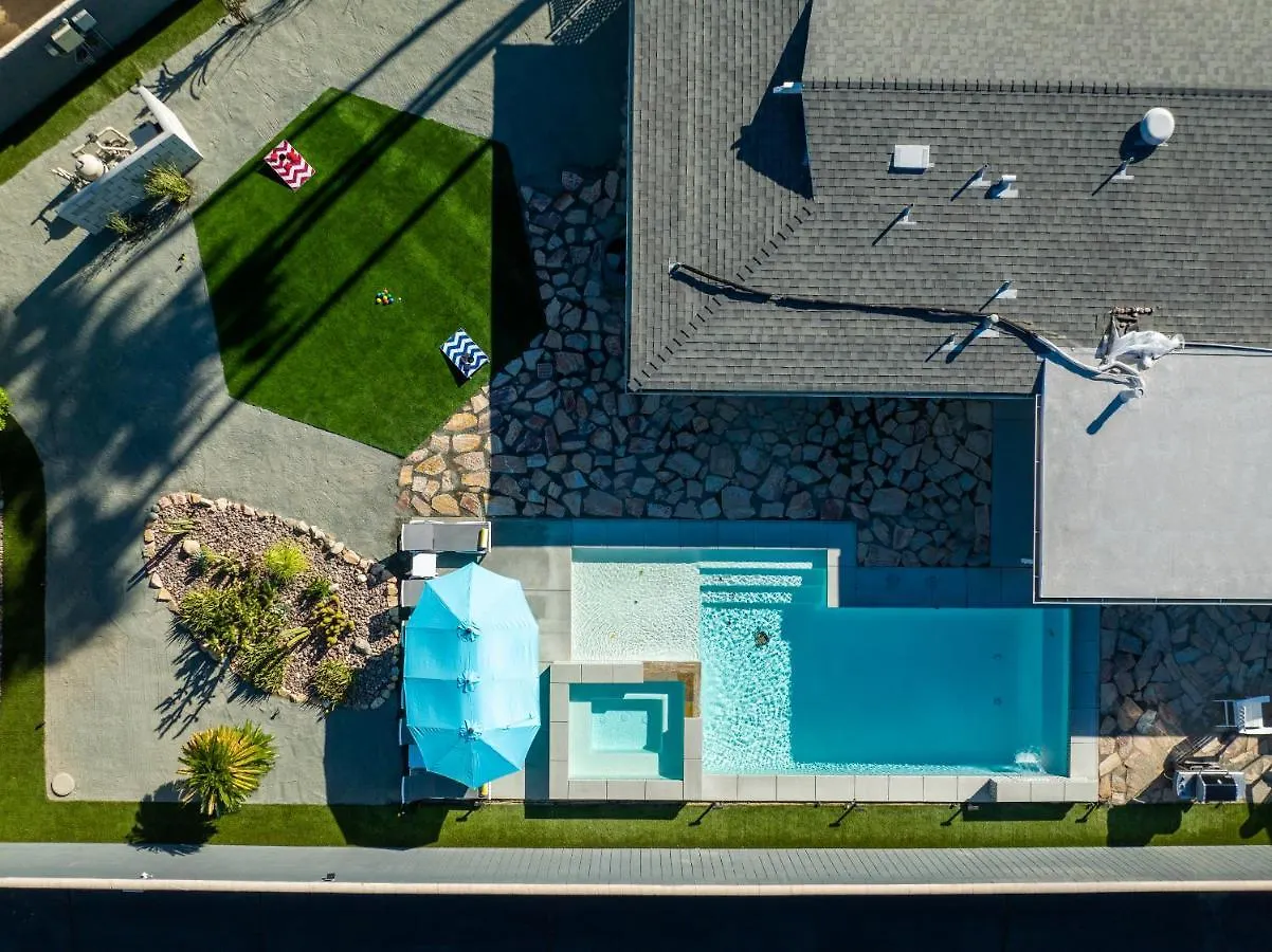 The Desert Xscape Pool & Views Palm Springs Semesterbostad